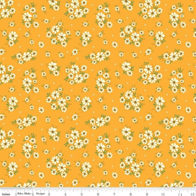 Autumn Afternoon Daisies Saffron by Heather Peterson for Riley Blake Designs - C14872-SAFFRON