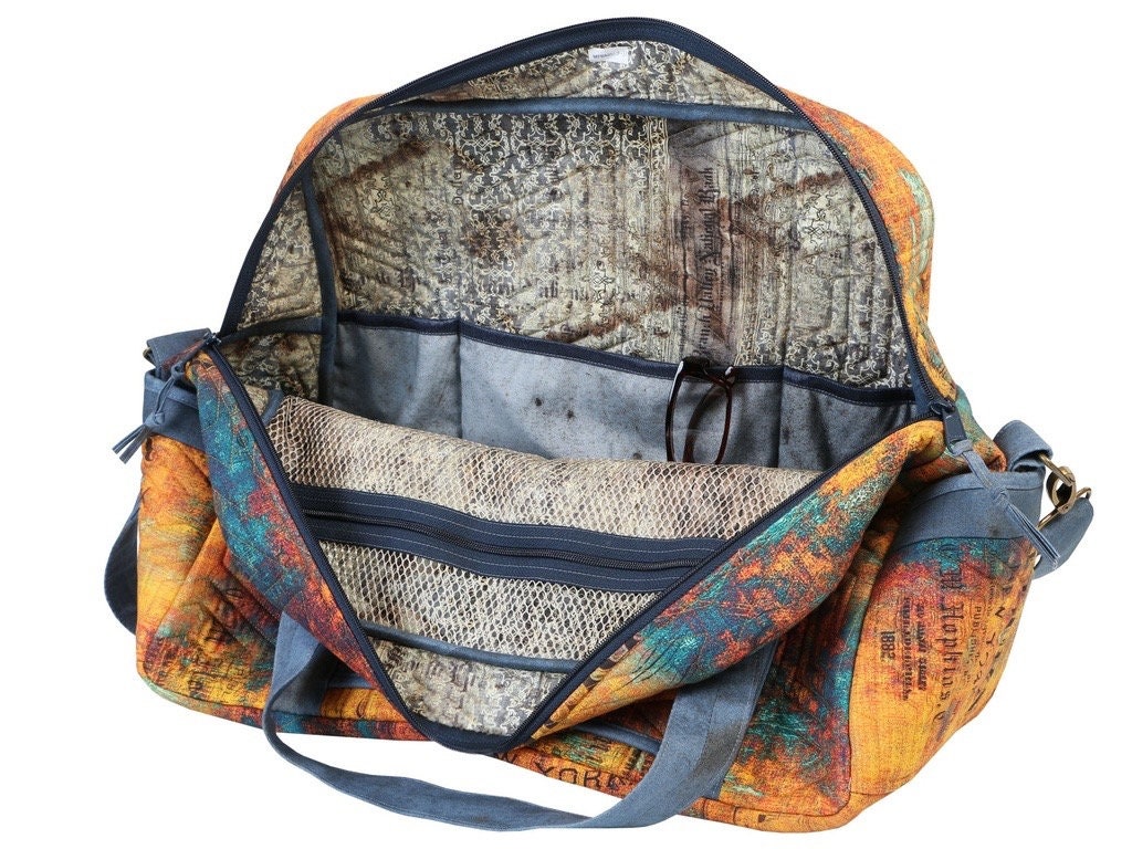 Ultimate Travel Bag 2.0 by Annie's - Printed Bag Pattern