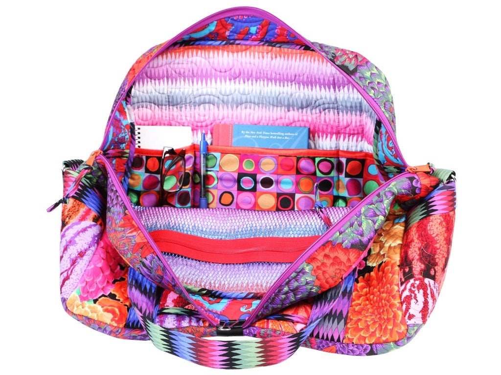 Ultimate Travel Bag 2.0 by Annie's - Printed Bag Pattern