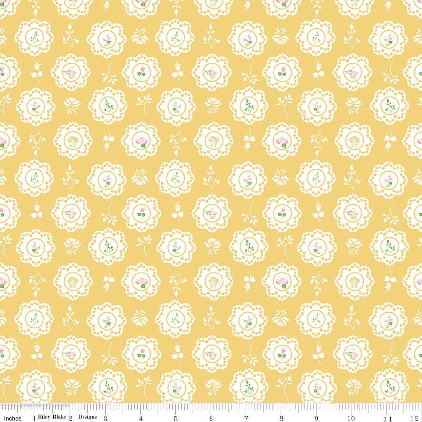 Summer Skies and Fireflies Doilies Yellow by Gracey Larson for Riley Blake Designs - C16371-YELLOW
