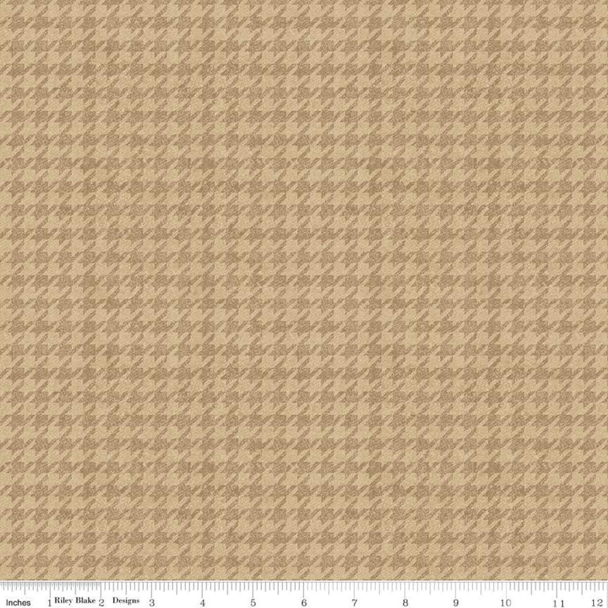 Houndstooth Tan from All About Plaids by Riley Blake Designs