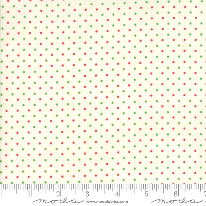 Essential Dots White Red Green