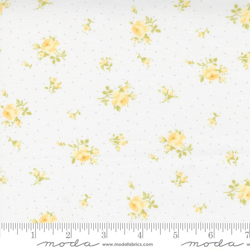 The Shores Medium Florals Linen White Sunshine
