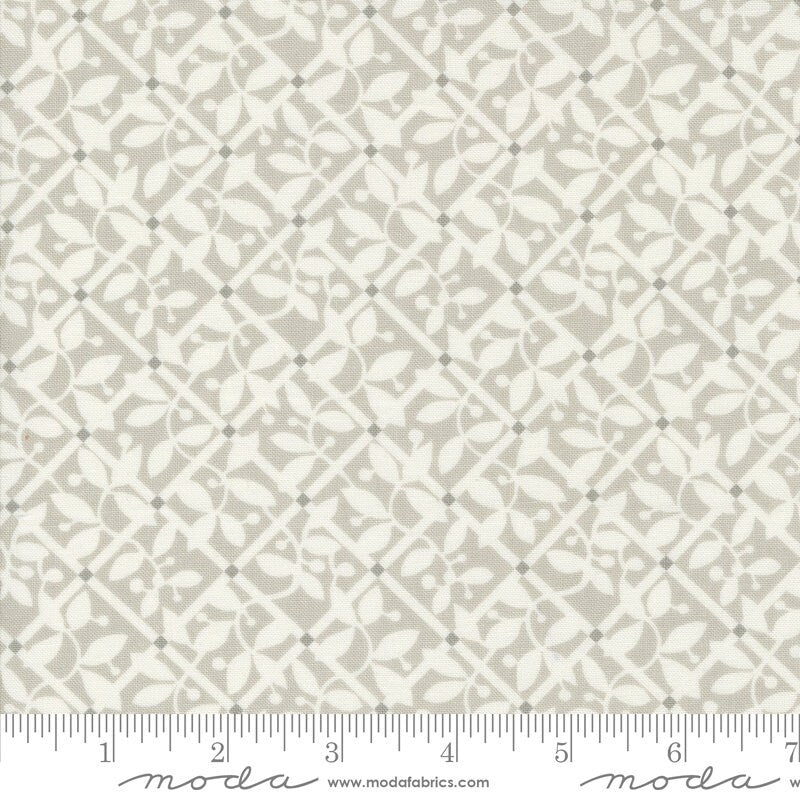 Shoreline Lattice Checks and Plaids Blender Grey by Camille Roskelley for Moda Fabrics - 55303 16