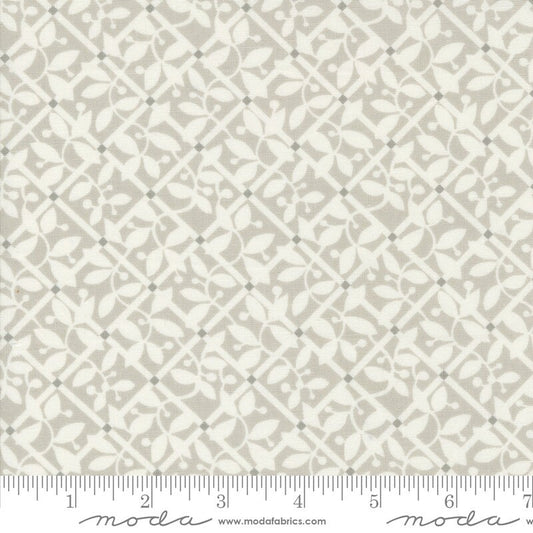 Shoreline Lattice Checks and Plaids Blender Grey by Camille Roskelley for Moda Fabrics - 55303 16